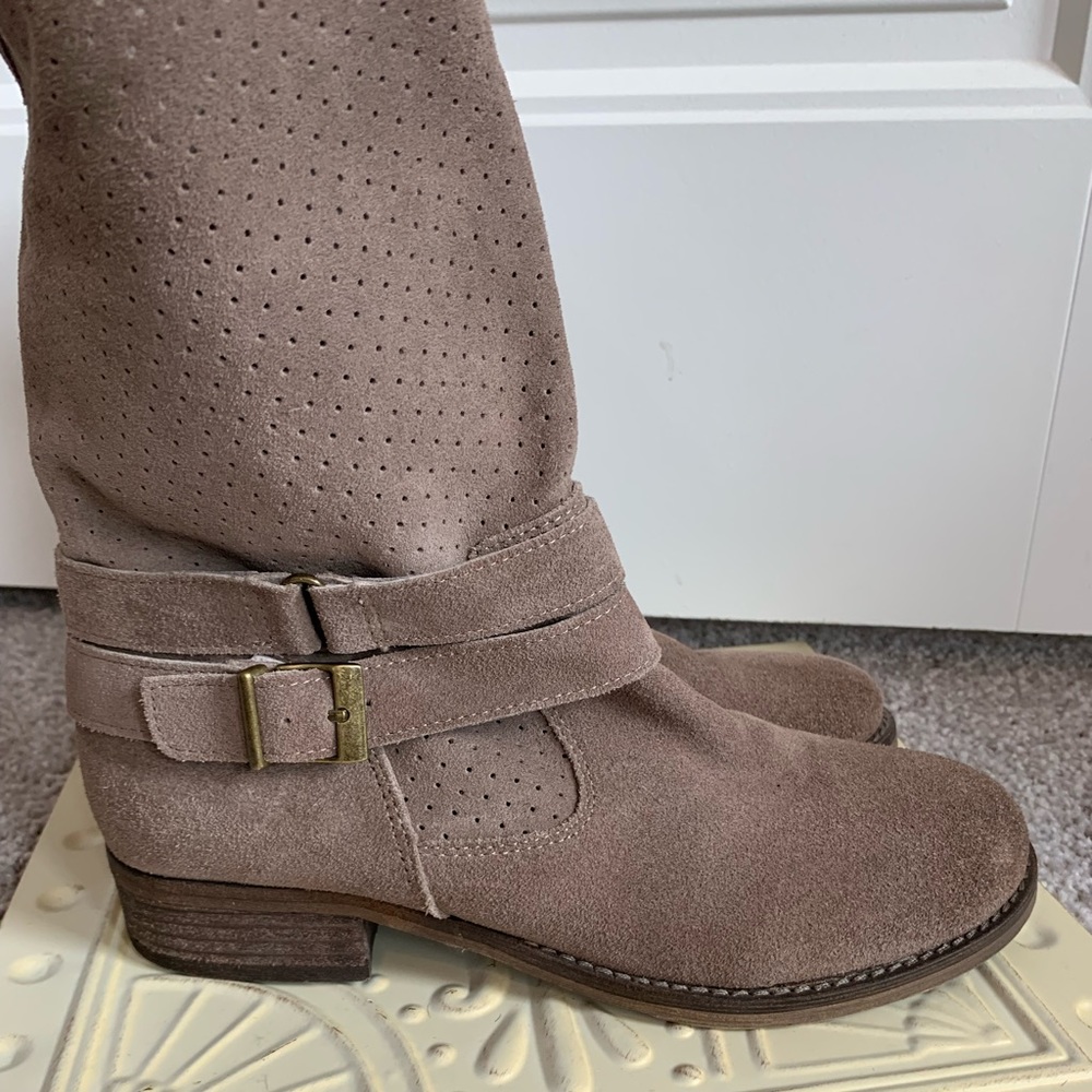 Crown Vintage Suede slouch boots